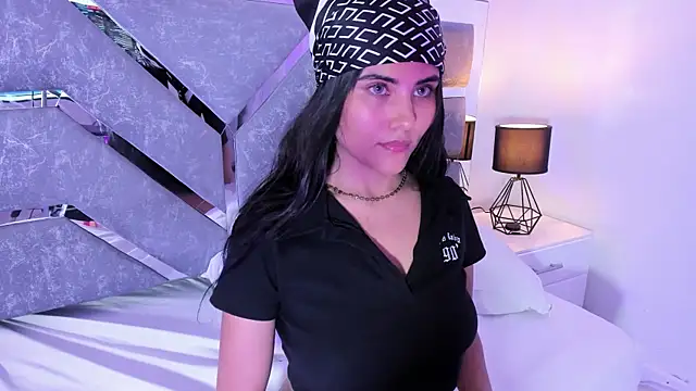 Daniela_Martinez_'s cam snapshot