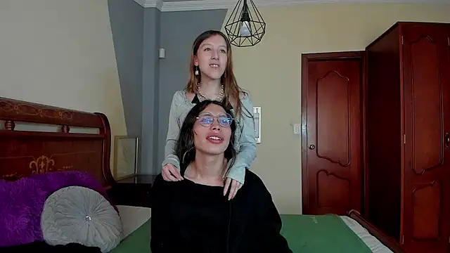 Briar_y_Blair live sex cam