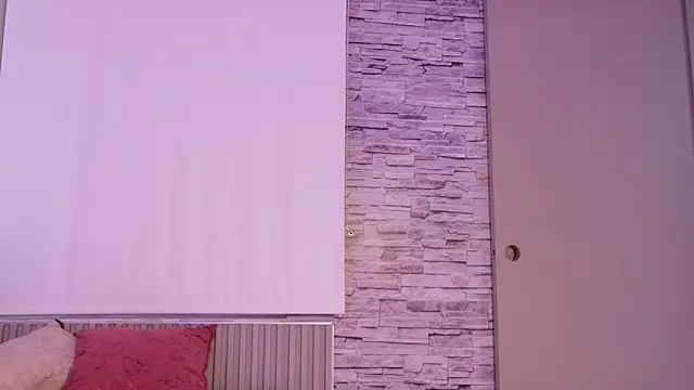 Scarlet_Vixen_'s cam snapshot