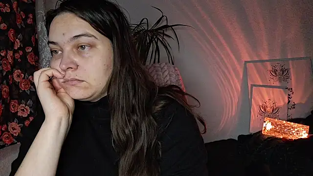 Cyndee_Winter's cam snapshot