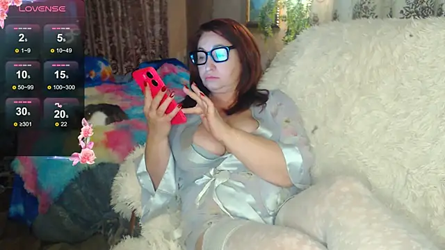 FlirtatiousMegan's cam snapshot