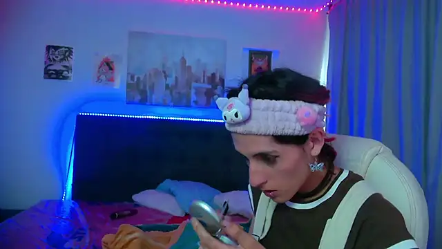 goth_minerva's cam snapshot