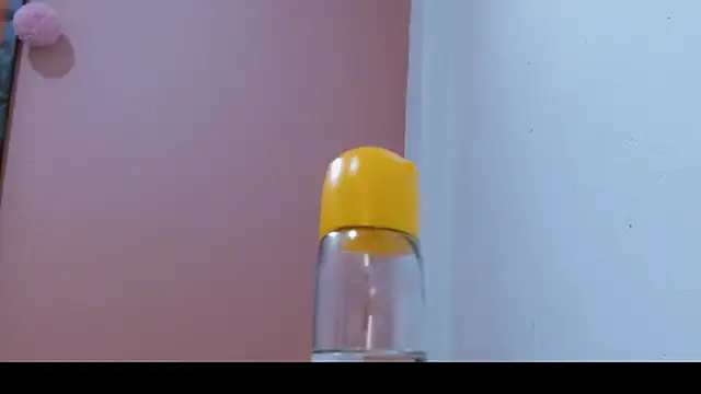 zoe_Nolimits18's cam snapshot