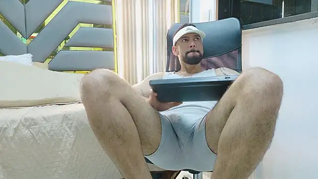 yorbymaxx's cam snapshot