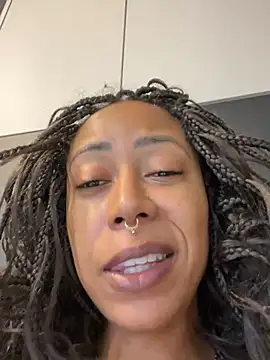 dianagolley420's cam snapshot