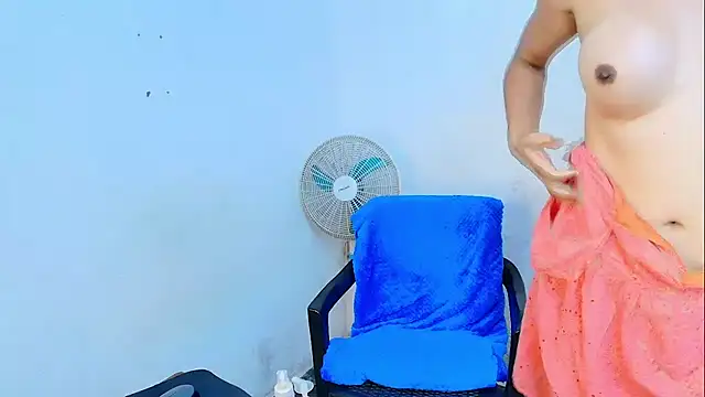 Oh_Tique live sex cam