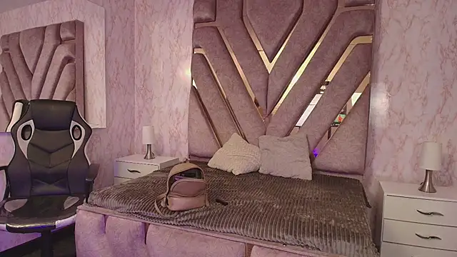 elodie_rouge's cam snapshot