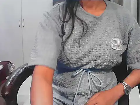 short_girl_'s cam snapshot