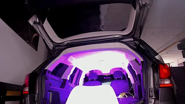 xenia_golden's cam snapshot