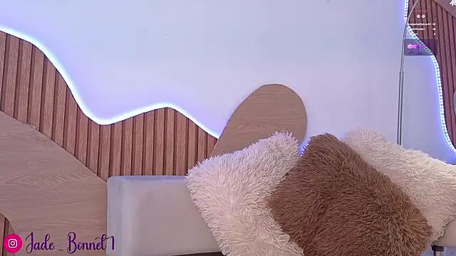 jade_bonett's cam snapshot