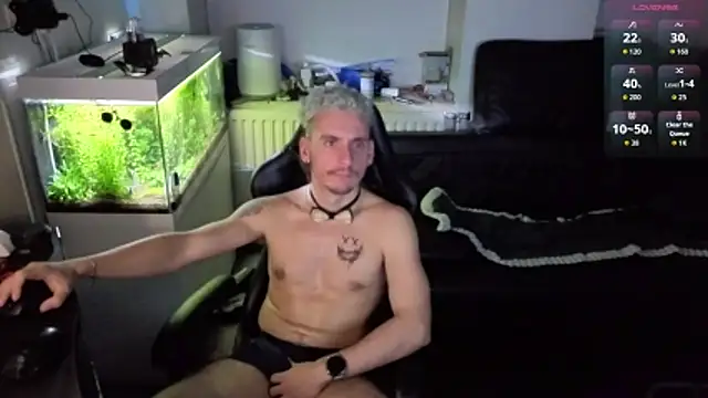 Rayzel_White's cam snapshot