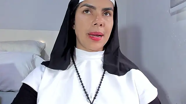 ClaraMariaMon's cam snapshot