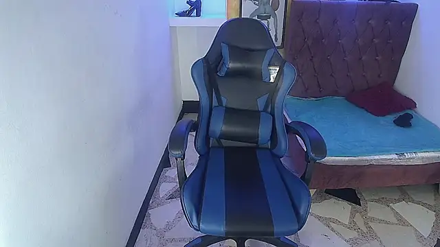 alison_moon7's cam snapshot