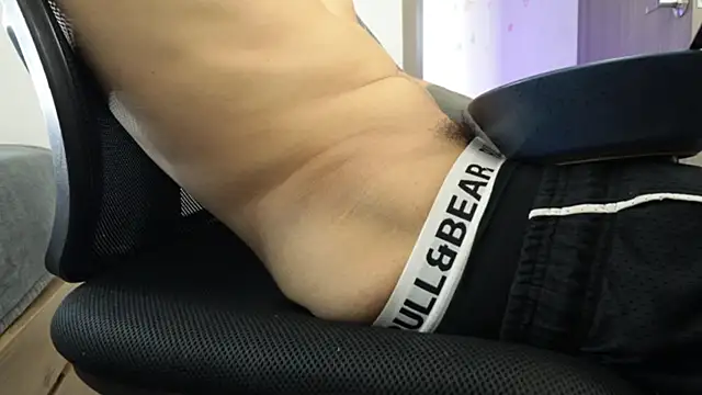 trieone's cam snapshot