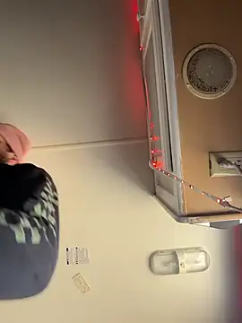 high3ndlowlife's cam snapshot