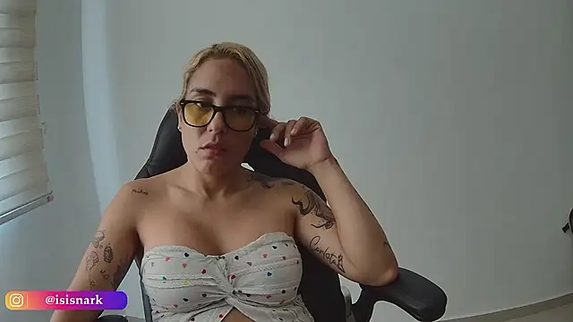 ValkyriaRose's cam snapshot