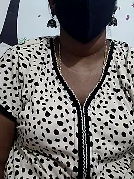 Tamil_Meera12's cam snapshot