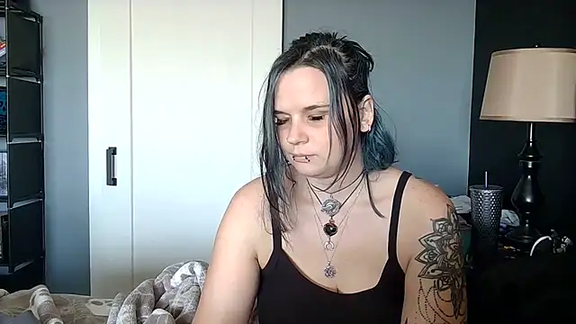 CherryWilde's cam snapshot