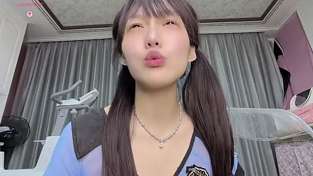 Yaya--728's cam snapshot