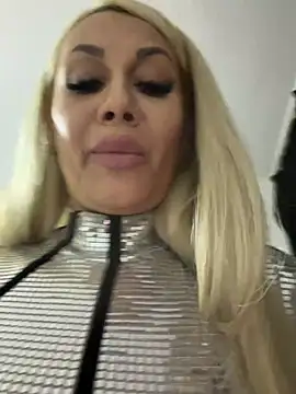 AlmaRusell's cam snapshot