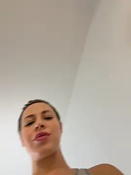 streetdoll live sex cam