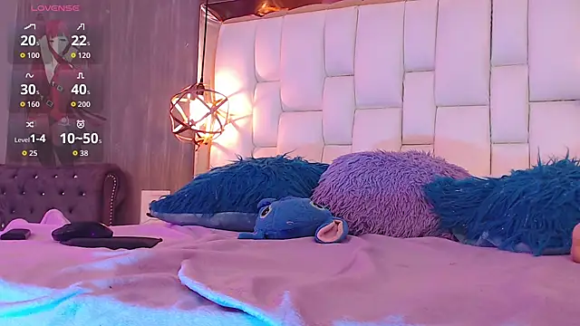 Foxxy_Doll live sex cam