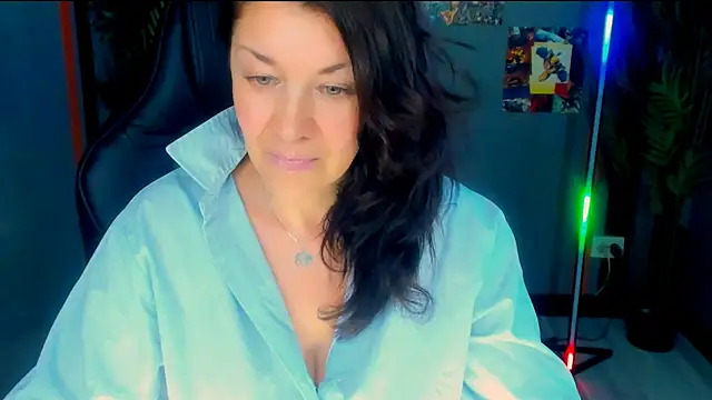 AnaMills's cam snapshot