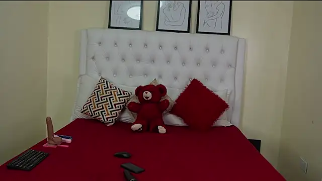 RosesRRed live sex cam