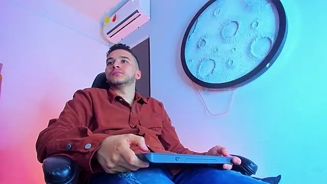 mike_257's cam snapshot