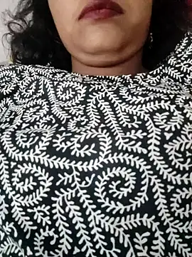 priyasharma899's cam snapshot