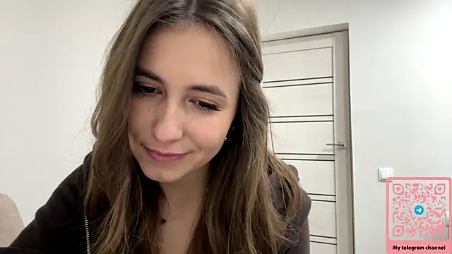 DeannaSuri's cam snapshot