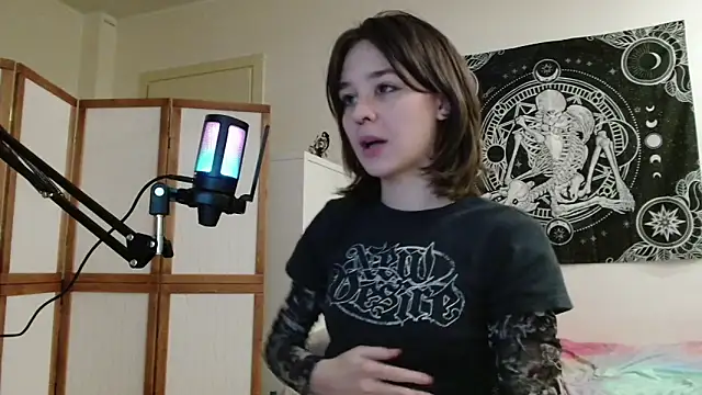 Mysterious_Toy's cam snapshot