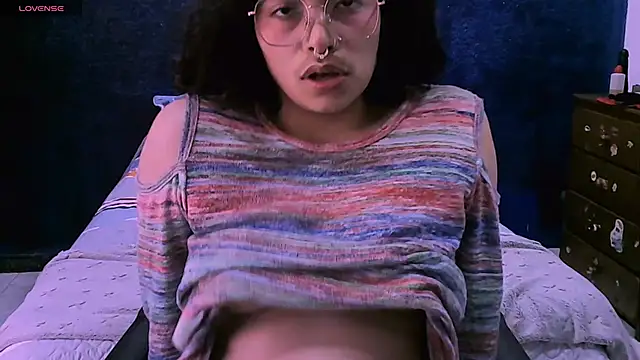 NinaYellow's cam snapshot