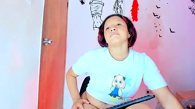 Emily_Coper18 live sex cam