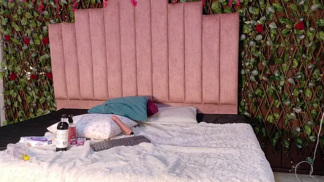 MiaJanss's cam snapshot