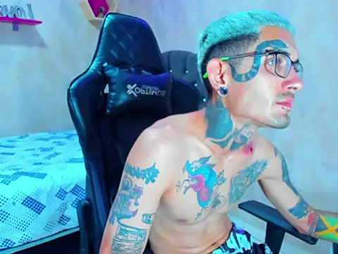 Boy_tatto77's cam snapshot