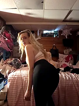 BeautifulFire23's cam snapshot