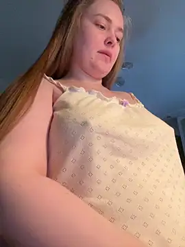 DeniMilkyyyyy live sex cam