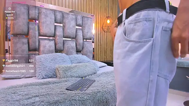 owen__johnson's cam snapshot