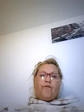 Divineblond's cam snapshot