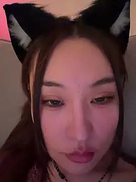 -cyber-butterfly-'s cam snapshot