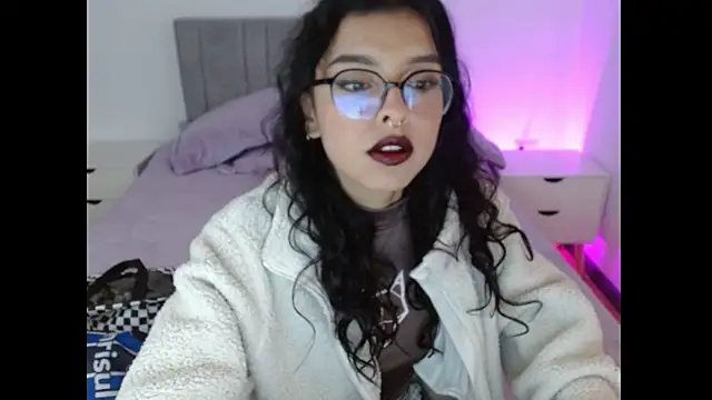 eilynro's cam snapshot