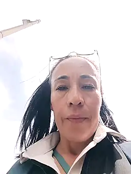 Coeur_de_luxure live sex cam