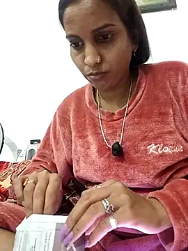 Hotty-Nidhi live sex cam