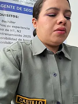 Ariana-07 live sex cam