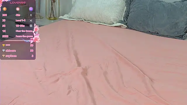 KatieRouge__'s cam snapshot