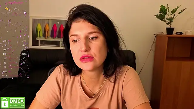 Alianna_Solo_Kisses's cam snapshot