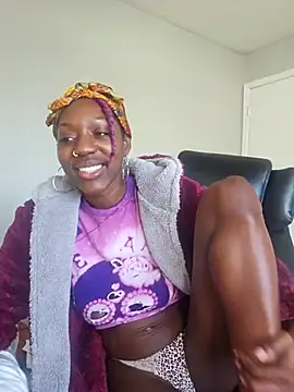 oliviaprettypussy's cam snapshot