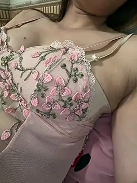 -Moon-20's cam snapshot