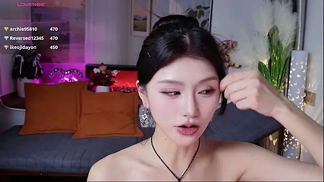 Kiki--2025 live sex cam